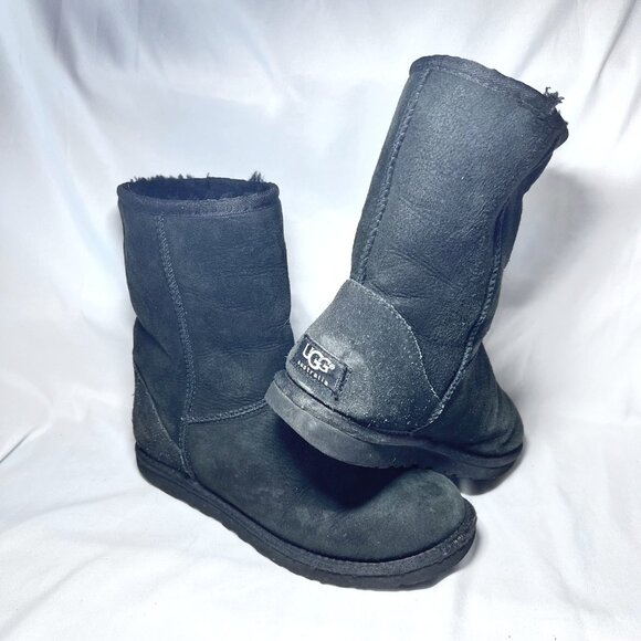 UGG Shoes - Ugg Classic Short Boot-5826-Black Leather Upper/Sheepskin Lining-Sz 6W-Australia